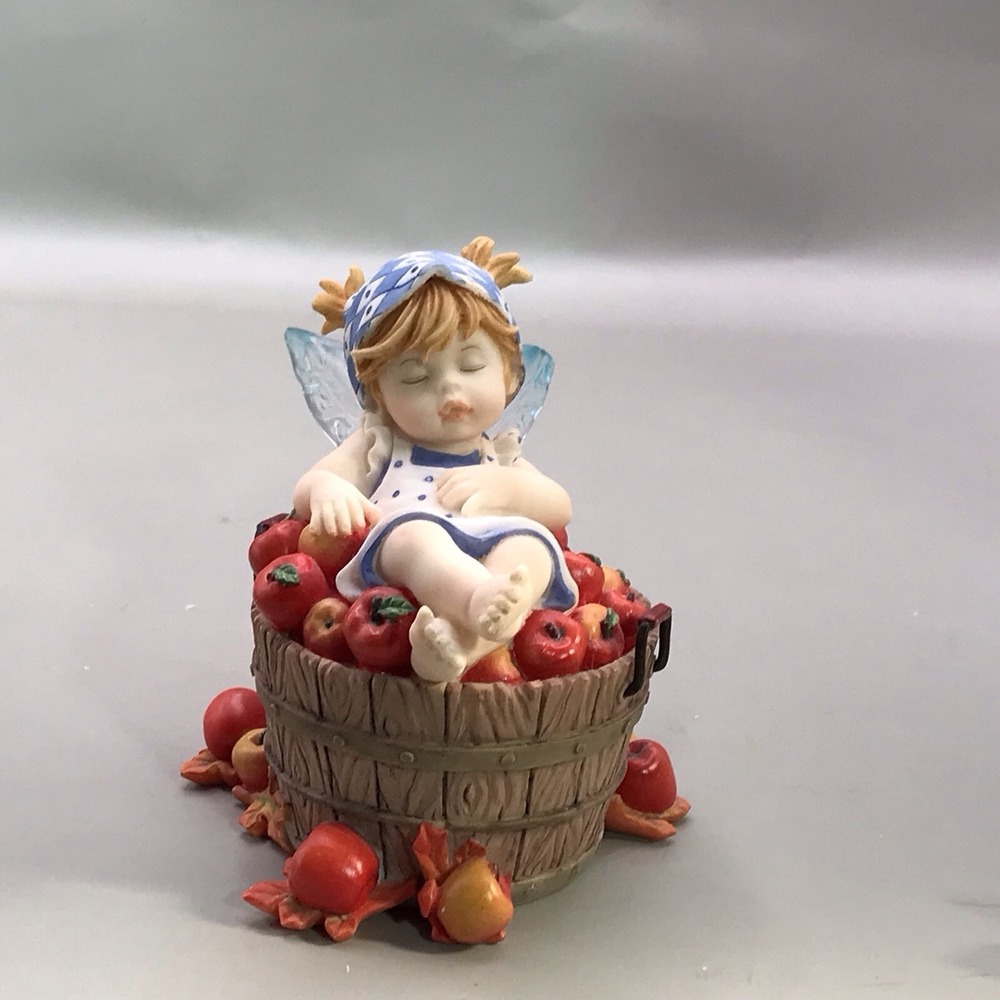 Enesco‎ My Little Kitchen Fairies Apple Picker Fairie
